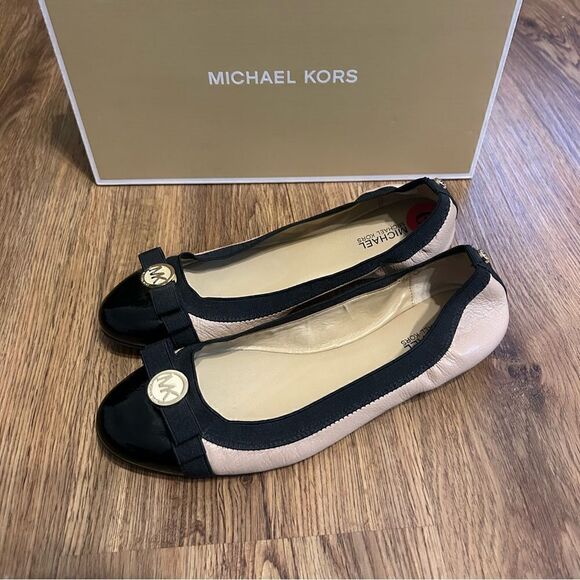 Michael Kors tan black bow ballet flats slip on shoes women’s 6 - Picture 2 of 7